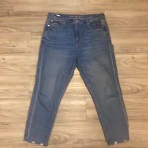 American Eagle Outfitters Size 16 Mom Jean - great condition